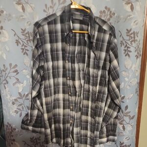 Men's Black and White Plaid Shirt